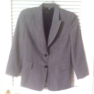 Donna Karan 100% Wool Italian Made Grey Two Button Classic Blazer, Size 8 - Picture 1 of 5
