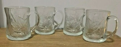 Винтажная стеклянная кофейная кружка Luminarc Arcoroc Canterbury Crocus с прозрачным тиснением   - Изображение 1 из 4