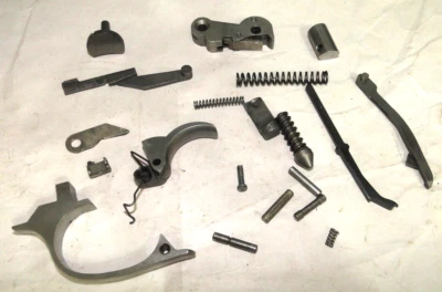 WALTHER PPK .380ACP TRIGGER, HAMMER, TRIGGER GUARD, BAR, HAMMER STRUT, LOWER PAR - Image 1 of 4