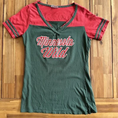 Minnesota Wild T Shirt Womens Medium V Neck Green Red NHL Hockey Zach Parise #11 - Image 1 of 4
