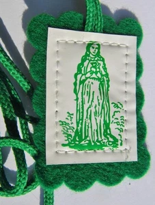 Vintage Irish Catholic Green Scapulars Immaculate Heart of Mary Felt Votive Pray - Picture 1 of 3