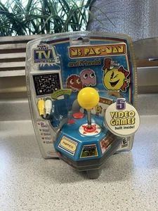 Jakks Pacific Ms Pac Man 2006 Plug & Play Juego de TV 5 Juegos Arcade De Colección NUEVO - Imagen 1 de 12