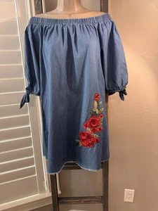Abito Speed Control donna grande chambray blu spalle scoperte con applicazioni - Foto 1 di 8