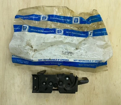 GM OEM Front Driver LH Side Door Lock Assembly 85-96 G P Series Chevy GMC NOS - Image 1 of 4