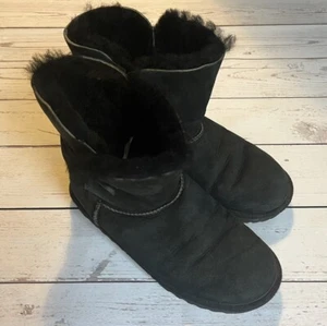 UGG „Mini Baily Button Boots“ Schwarz Black Größe 38 Kaum Getragen - Bild 1 von 5