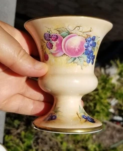 Small PEDESTAL URN STYLE VASE~CROWN STAFFORDSHIRE ENGLAND FRUIT MOTIF PORCELAIN - Picture 1 of 11