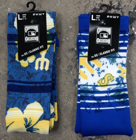 2 Pack Seattle Mariners MLB Crew Socks Mens Large Fits 6-12 Luau Hawaii Coop Cover