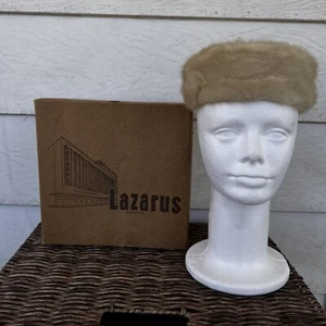Lazarus Columbus Vintage Beige ? Fur Pillbox Hat Lined Combs Box - Picture 1 of 11