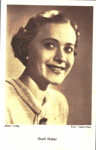 Gusti Huber * original PvH horse card postcard * RO 70