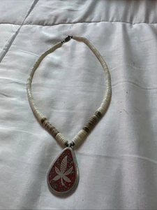 Puka Shell Necklace With Leaf Pendant 22” - Picture 1 of 3
