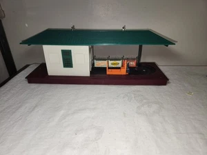 Stazione merci vintage LIONEL n.356 scala O funzionante luce e motore - Foto 1 di 12