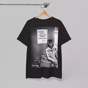 T-Shirt - Keith Richards Black T Shirt Size S-5XL CG2377 - Picture 1 of 3