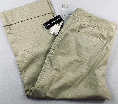 Calça capris feminina Rafaella tamanho 10 cáqui listrada frente plana elástica algemada - Imagem 1 de 4