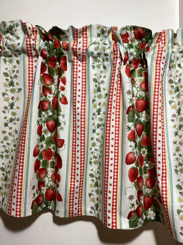 Cenefa de algodón a rayas fresa hecha a mano, 42 X 15 pulgadas Foto 1 de 2