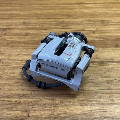 Conjunto de pinza de freno trasera izquierda Porsche Macan S 95B 2015-2018 32 k millas OEM Foto 1 de 4