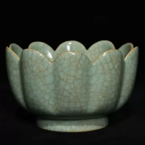 4.7" Old Antique Song dynasty Porcelain ru kiln Cyan glaze Ice crack Lotus bowl - Picture 1 of 9
