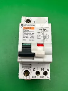 RCBO Merlin Gerin 26898 V40H 32A Tipo 2 30mA - Imagen 1 de 4