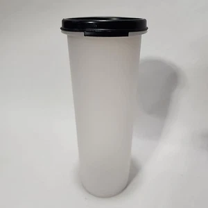 Tupperware Clear/ Sheer Modular Mate #4 Round #1643 With Black Seal Lid - Picture 1 of 5