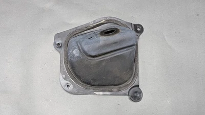 Cubierta de polvo inferior para cuello de llenado de tanque de combustible Mazda MX-5 Miata 06-15 N243-42-240 OEM Foto 1 de 4