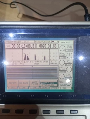 Akai DPS16. 16-channel digital studio for professional audio recording. - Image 1 of 4
