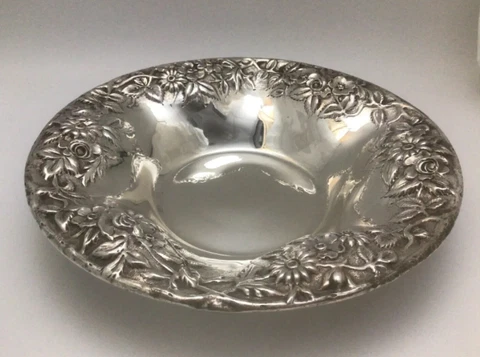 Antique S. Kirk & Son Co. Repousse Vegetable Bowl 9” x 1.75”  Sterling  #15 Cover