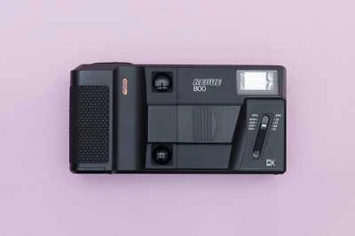 Revue 800 Compact Point and Shoot 35mm Film Camera Foto 1 de 4