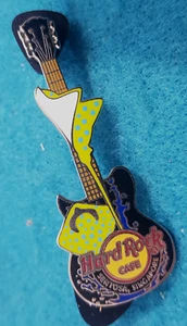 SENTOSA SINGAPORE MARINE LIFE PARK BLUE SPOTTED RAYS GITARRE Hard Rock Cafe PIN - Bild 1 von 1