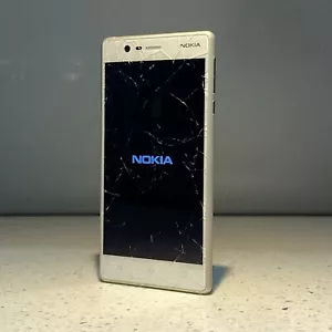 Nokia 3 16GB Silver - white/silver - TA-1020 #142 /DO - Picture 1 of 10
