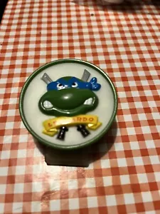 1993 Burger King Spoke TMNT Badge Slider Teenage Mutant Ninja Turtles Leonardo - Picture 1 of 2