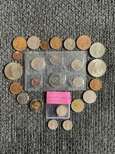 Collectible Junk Drawer Coin Lot QUEEN ELIZABETH II MINT SET, 1967 SILVER .25 - Picture 1 of 15