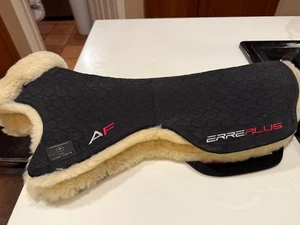 WERNER CHRIST PFERD HALBES PAD MIT UNTERLEGSCHEIBEN (12) LAMMWOLLE 21" L X 9" TRAGETASCHE - Bild 1 von 11