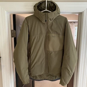 Arcteryx Leaf Atom LT Hoody Gen 2.1 - Neuwertig/Top - Herren Medium - Krokodil  - Bild 1 von 13