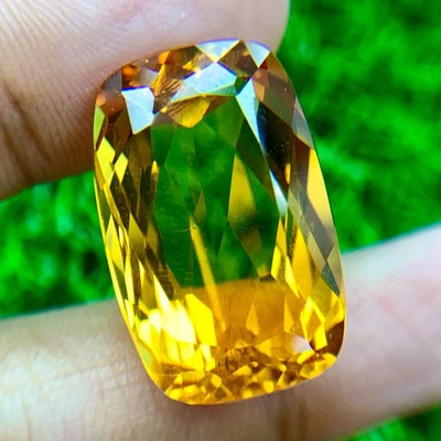 MESMERIZE 27.40 CT GOLDEN YELLOW CITRINE CUSHION LAB CREATED LOOSE GEMSTONE - Image 1 of 4