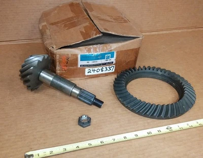 NOS 69-80 Chevy GMC pickup truck blazer 4WD  Dana front axle ring & pinion set - Image 1 of 4
