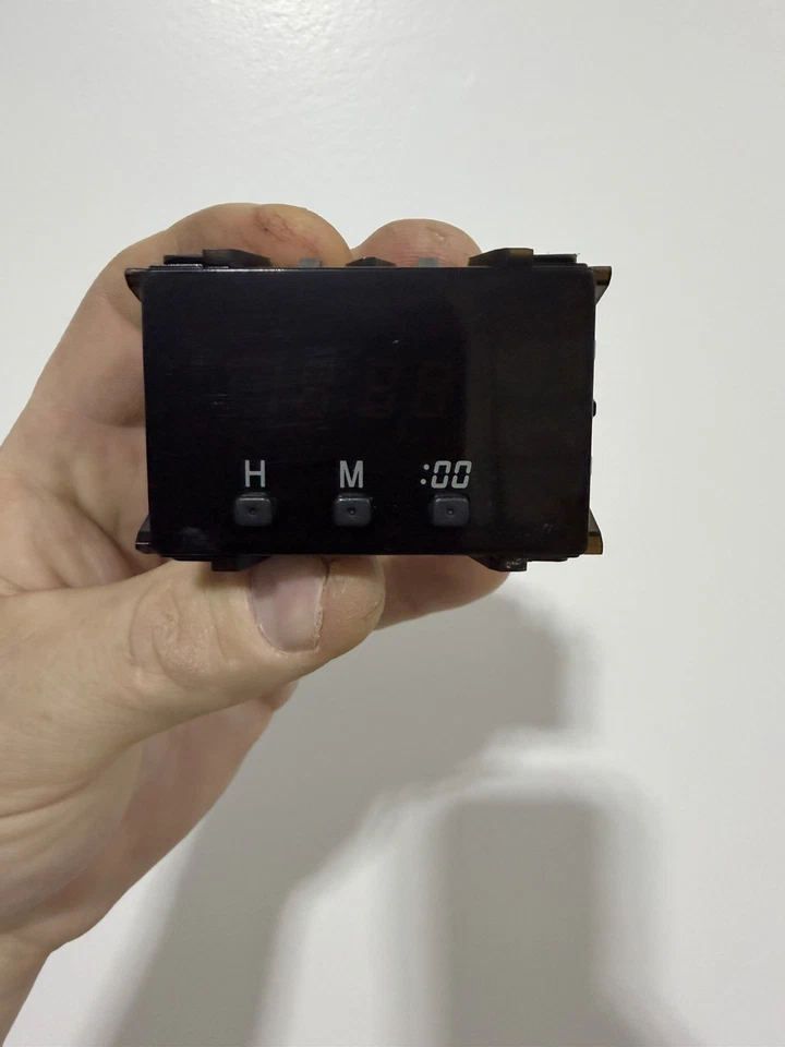 Reloj de tablero digital Toyota 4Runner OEM usado 1996 1997 1998 1999 2000 2001 2002 Foto 1 de 4