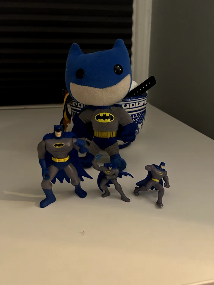 Lote De Colección Batman - Figuras De Acción Batman Años 60 Raras y Peluche Batman Funko Foto 1 de 1