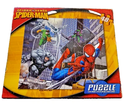 "Rompecabezas Spiderman Super Heroes 48 piezas 10,375"" por 9,125"" (T91)" Foto 1 de 2