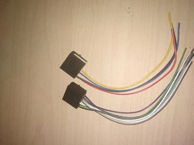 5 copie connettori ISO autoradio - Immagine 1 di 2