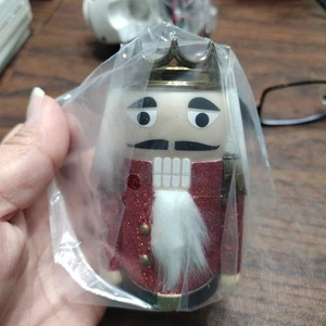 Yankee Candle Light Sensor Glittered Red Nutcracker Scentplug Diffuser Plug-IN - Picture 1 of 6