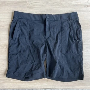 Athleta Shorts Women’s Size 16 Black Trekkie Bermuda 2.0 Stretch Nylon Hiking - Picture 1 of 5