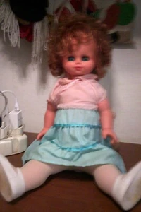 rara bambola sebino con meccanismo non funzionante h.cm 50 leggi - Picture 1 of 9