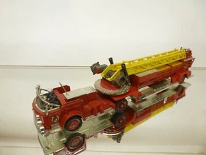 CORGI TOYS 1143 AERIAL RESQUE TRUCK FIRE ENGINE - 1:50 - GOOD CONDITION - Picture 1 of 12