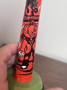Juguete de metal de colección para hacer ruido de Halloween litografía de bruja y búho de Estados Unidos MFG - Imagen 1 de 9