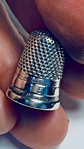 Vintage Unmarked Silver Thimble ID. Number 339 - Imagen 1 de 3