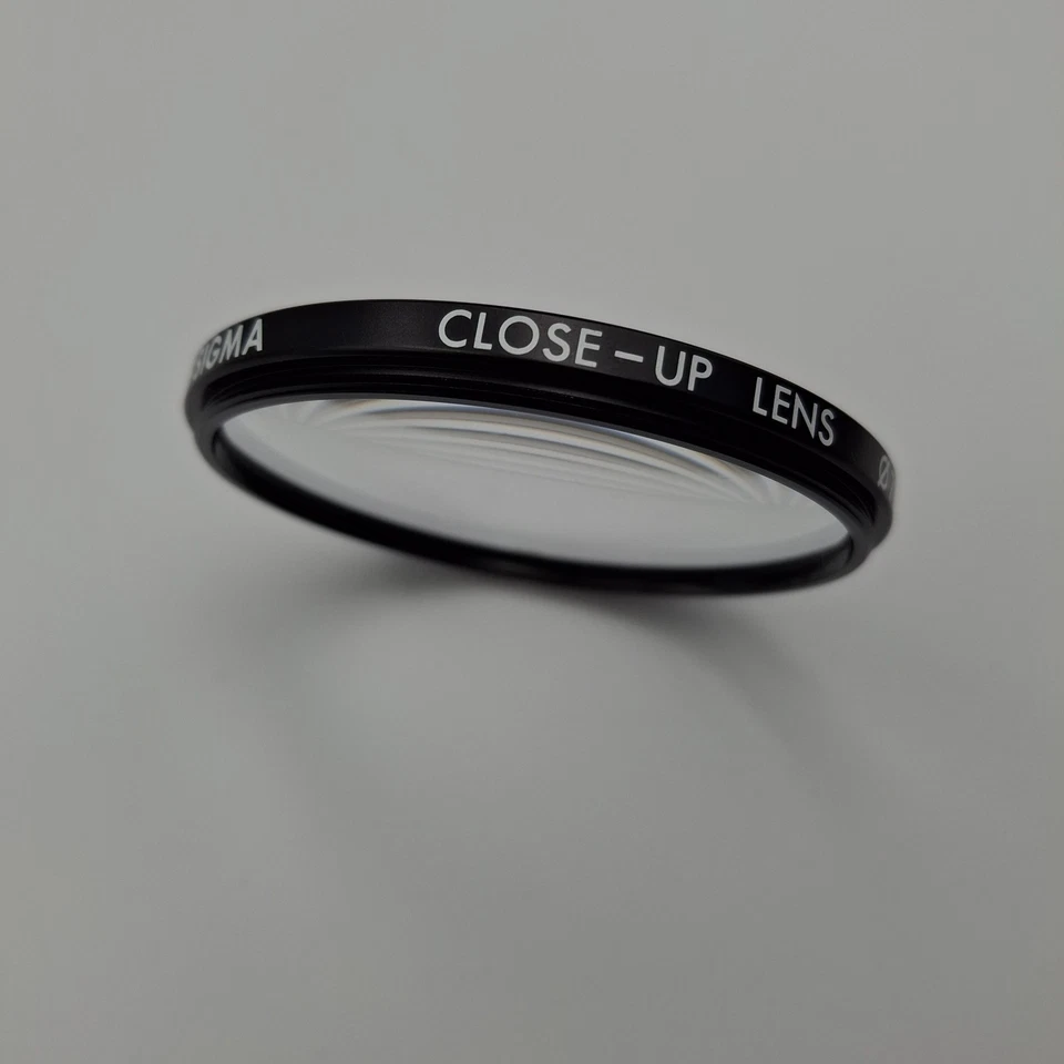 Sigma Close-Up Lens Ø 72 mm - Sigma 72mm w/Black Leather Case and Keeper (refB) - Image 1 of 4