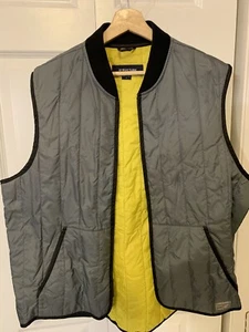 VTG Structure Puffer Vest Tech Pockets Men's Sz L Gray Yellow - Picture 1 of 7