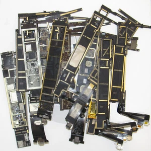 ๐ง 33x Apple iPad Logic Boards (Faulty/Donation) โ Spares & Parts Lot - Picture 1 of 2