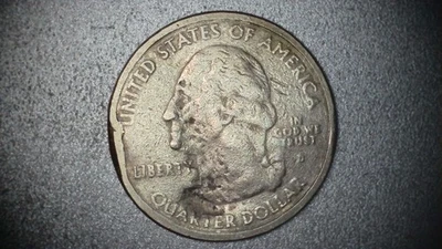 2007 D Utah Quarter Error Coin – Planchet Flaws, Rim Error, Grease-Filled Strike - Image 1 of 4