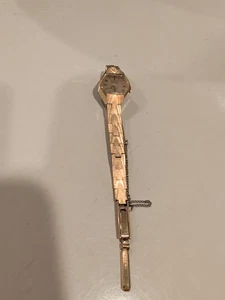 Ungeprüft - Vintage Bulova Accutron Quartz goldfarbene Damenuhr kleines Armband - Bild 1 von 5