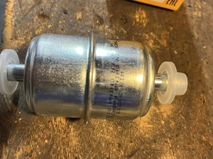 WIX 33033 Universal In-Line Fuel Filter W/ 3/8â€ Clamp-On Inlet/Outlet Max 60PSI - Bild 1 von 5